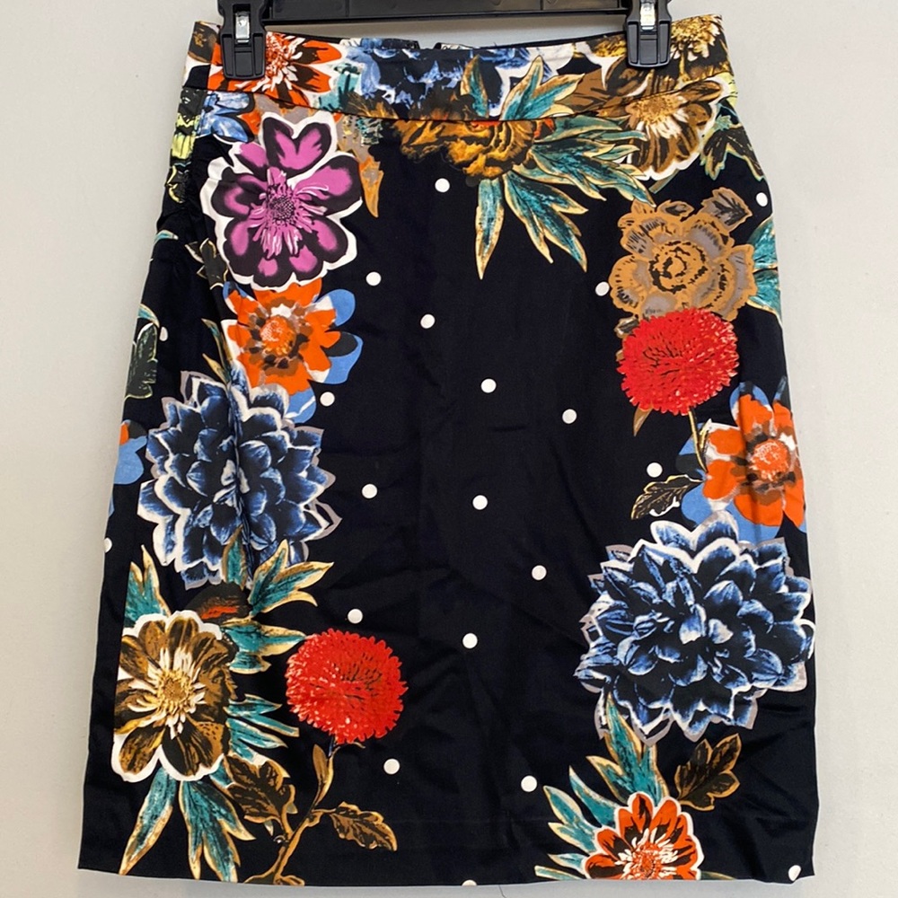Baraschi size 2 pencil skirt